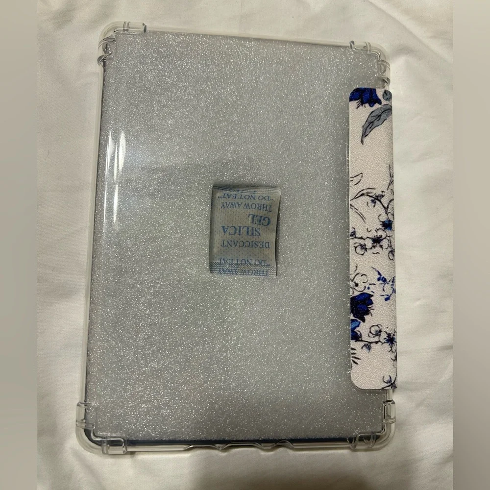 Kindle Case - Blue and White Floral